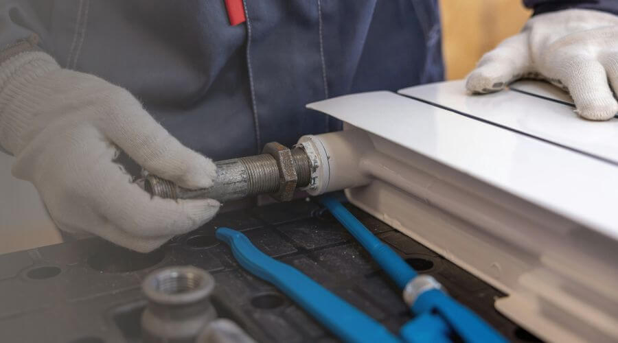 Professional water heater repair services in Saratoga, TX